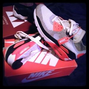 AIR MAX 90 ULTRA 2.0 FLYNIT Size 9